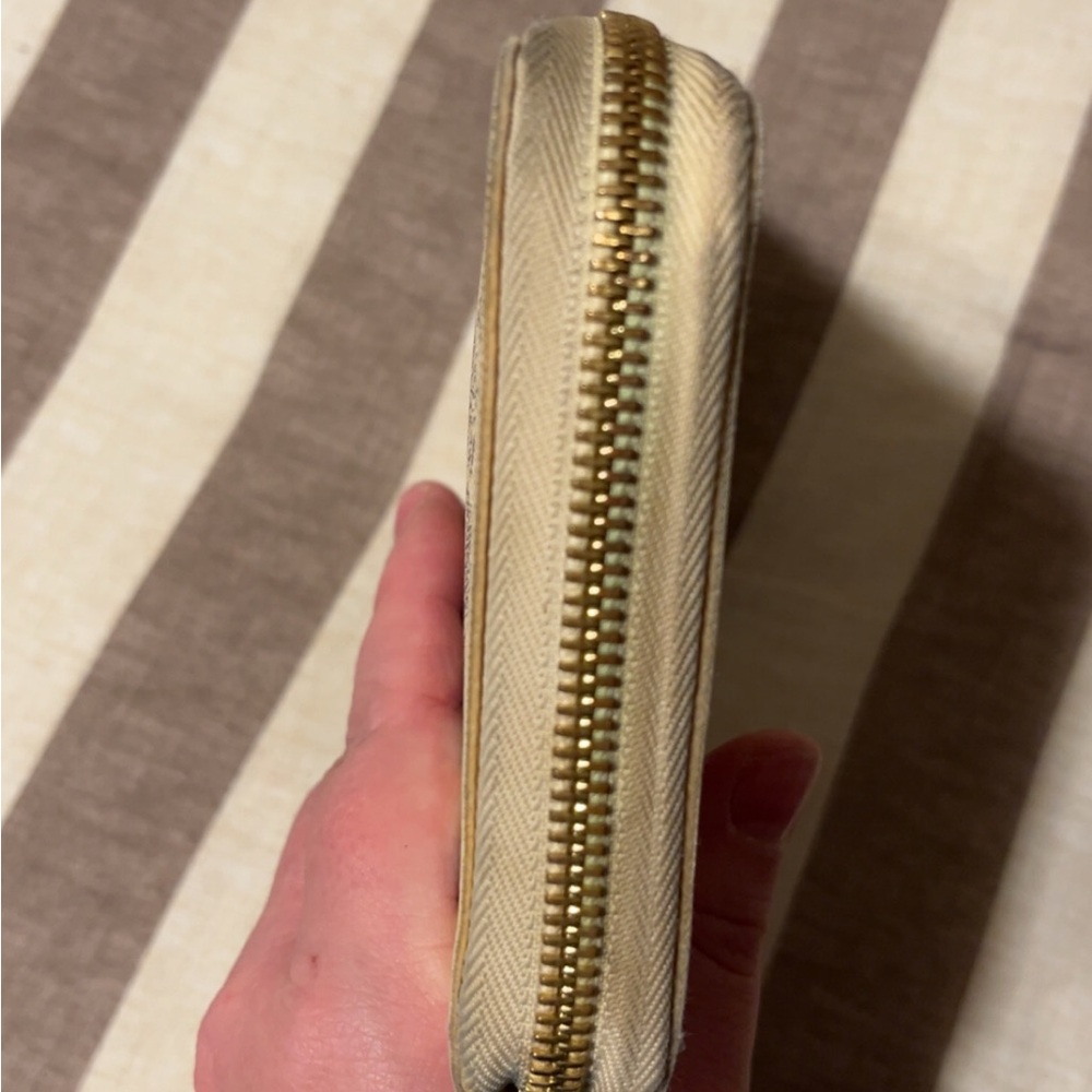 Louis Vuitton Damier Azur Checkered Wallet - Picture 5 of 9